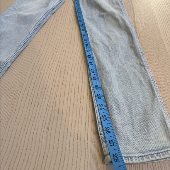 Hollister Ultra Rise Mom Jeans in Light Blue - Picture 5 of 5